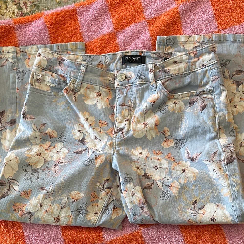 Nine West Women's Floral Straight Leg Capri Jeans - Light Blue